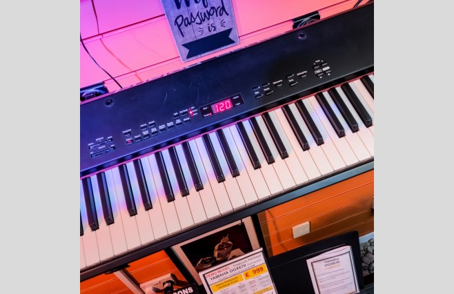 Used Roland RD100 Black Portable Digital Piano (SN:R6377100) - Image 5